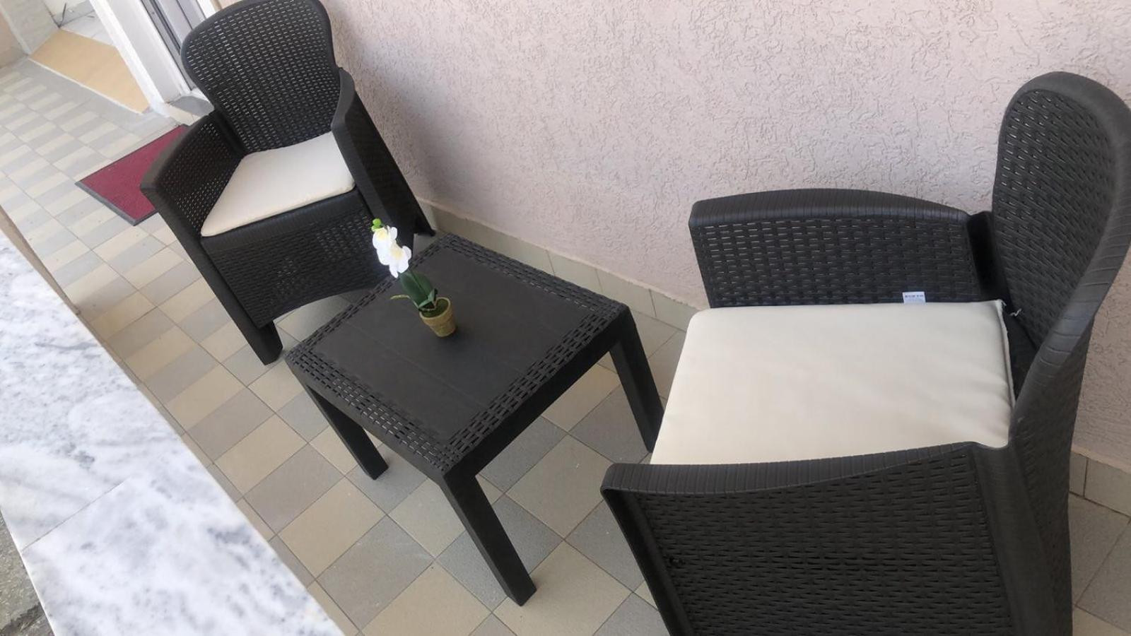 Becic Apartments Улцинь Екстер'єр фото